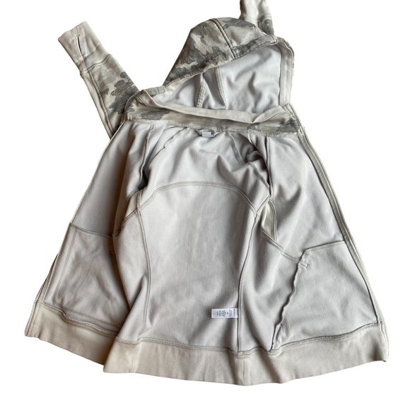 Athleta Triumph Grey Gypsum Camo Hoodie Sweatshirt Activewear Athleisure Sz XS - Picture 12 of 16